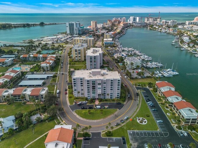 Building Photo - 851 Bayway Blvd