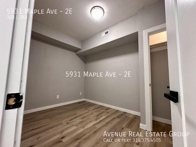 Building Photo - 5931 Maple Ave