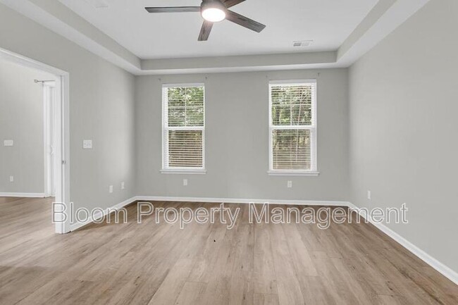 Building Photo - 4995 Hay Bale Ct