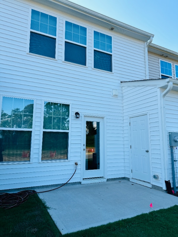 Building Photo - 107 Hyacinth Ln