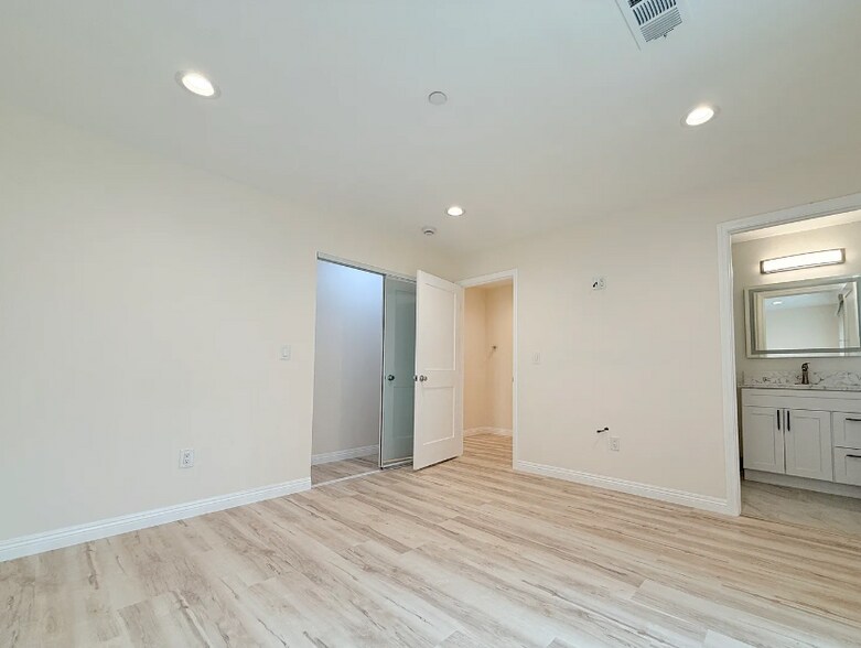 Building Photo - 15711 Fairgrove Ave