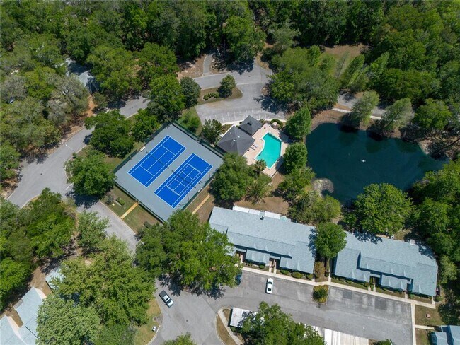Building Photo - 350 NW 50th Blvd