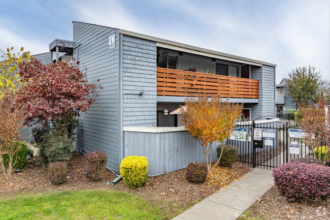 Building Photo - Stony Brook