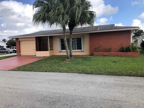 Building Photo - 5724 NW 87th Ave