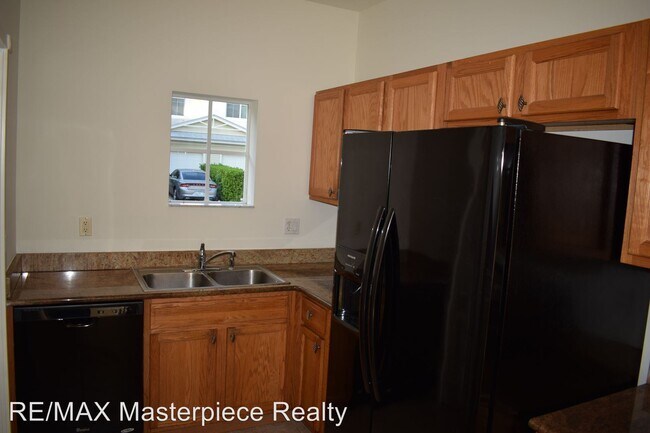 Building Photo - 4 br, 2.5 bath House - 2709 Creekside Dr