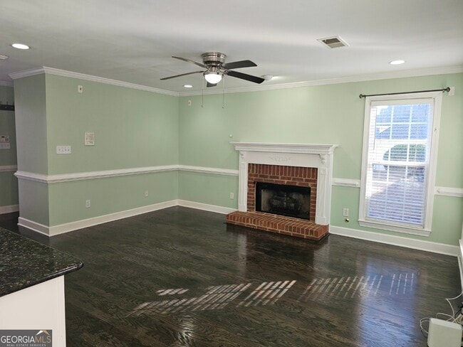 Building Photo - 185 Rock Hill Dr