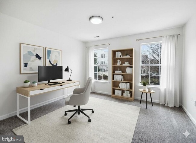 Building Photo - 102 Crossbill Way