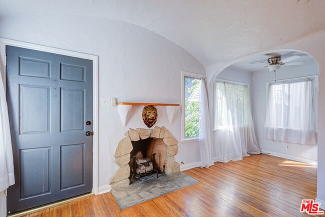 Building Photo - 4174 Ince Blvd