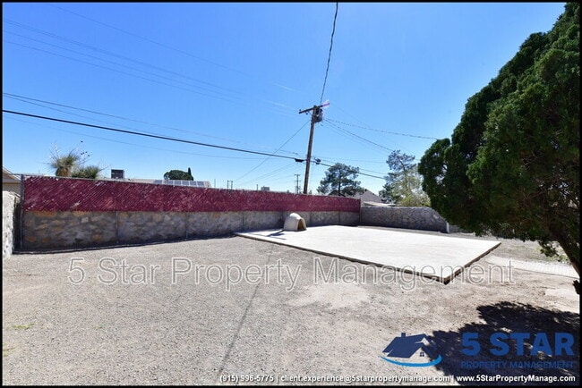 Building Photo - 908 Bolivia St