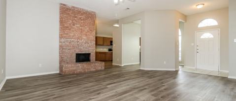 Building Photo - 2310 Summit Dr