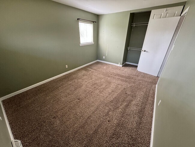 Building Photo - 3 Bedroom- Upper Arlington area