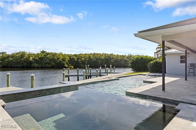 Building Photo - 432 Seaworthy Rd