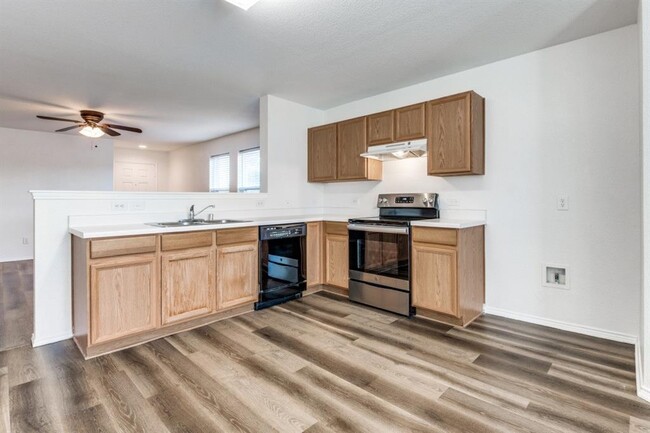 Building Photo - 12713 Kingsgate Dr