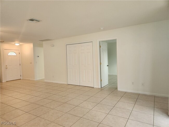 Building Photo - 1623 SW Santa Barbara Pl