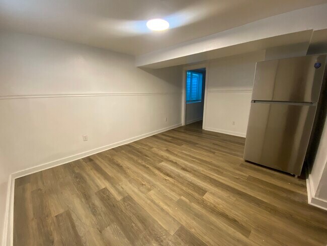 Building Photo - 4046 Tylor Blvd-4