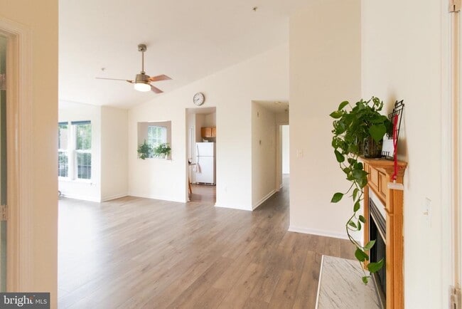 Building Photo - 7505 Calderon Ct
