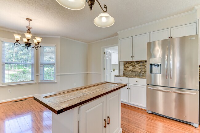 Building Photo - 4135 Fox Brush Dr