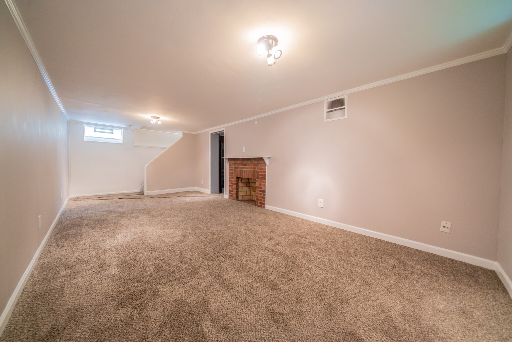 Building Photo - 1200 Brentwood Rd