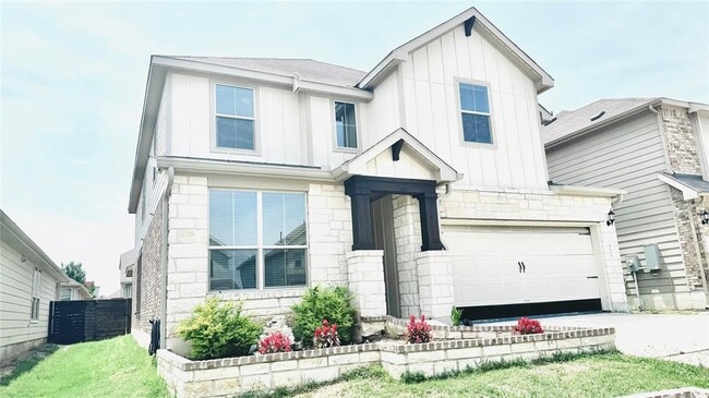 Building Photo - 9809 Betulla Dr