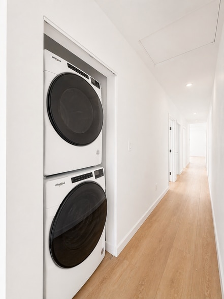 Building Photo - 818 N Genesee Ave