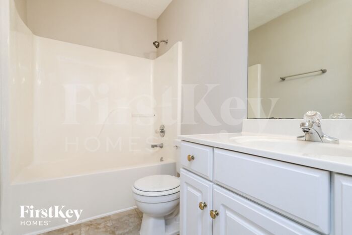 Building Photo - 1464 Claredon Dr NW