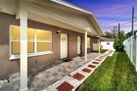 Building Photo - 1462 Cleveland St