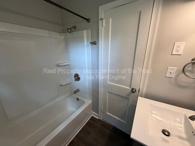 Building Photo - 2331 W Cornwallis Dr