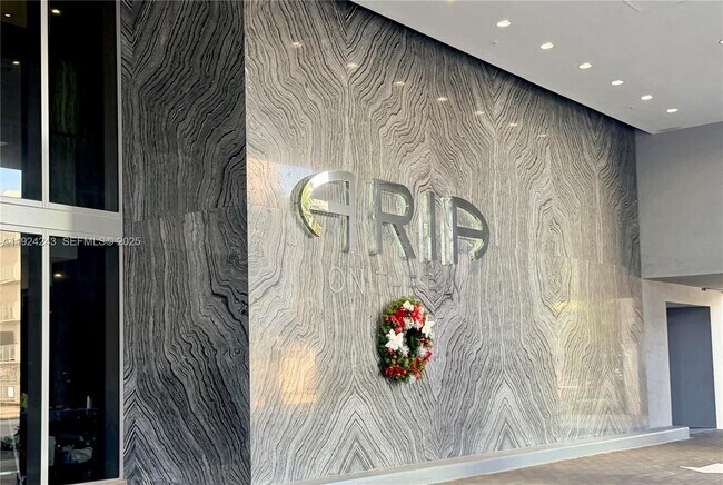 Building Photo - 488 NE 18th St