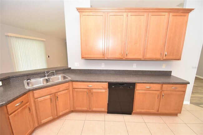 Building Photo - 6 Kathleen Trail