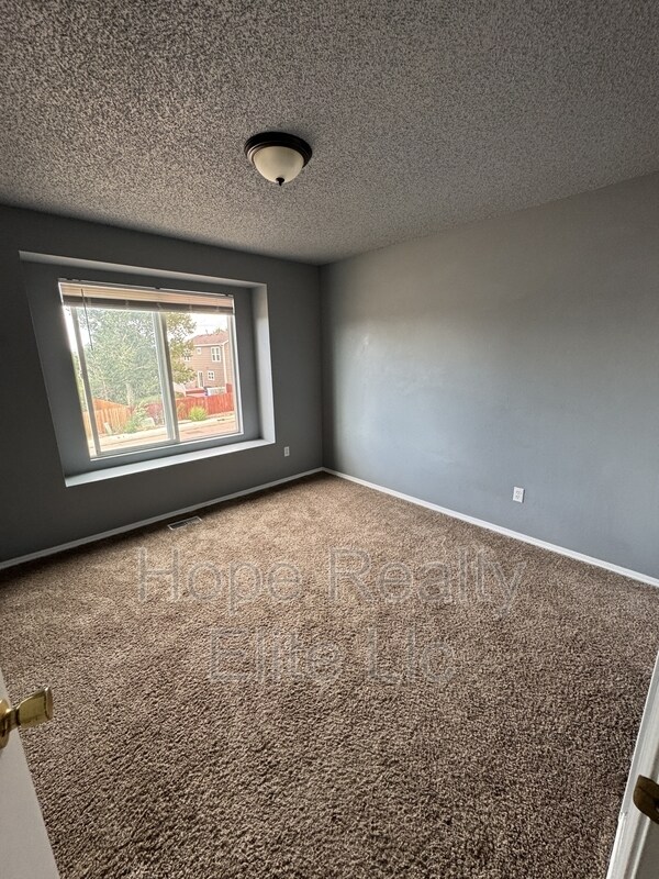 Building Photo - 6655 Battle Mountain Rd
