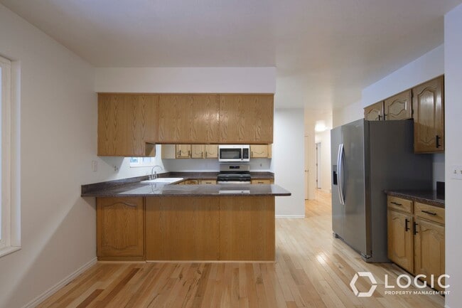 Building Photo - Spacious Home in Tooele!