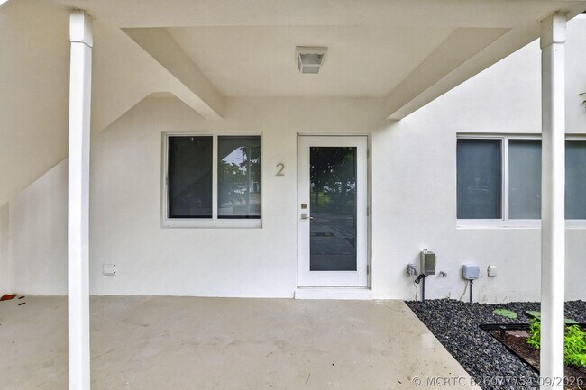 Building Photo - 3216 Colony Club Rd