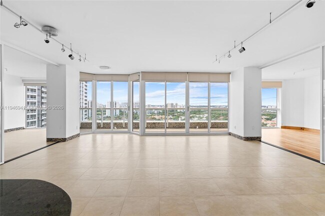 Building Photo - 21205 NE 37th Ave