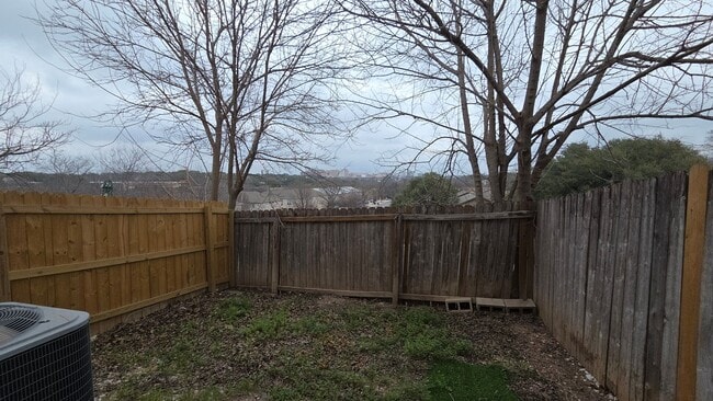 Building Photo - Northwest Medical Center 3 Bedroom Townhouse Available