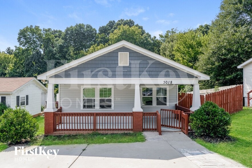 Primary Photo - 3018 Amay James Ave