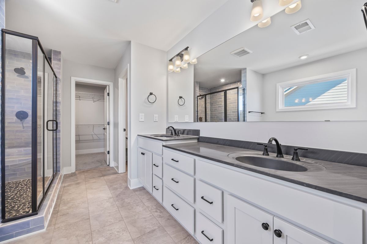 Building Photo - 72 Clear Lk Pkwy