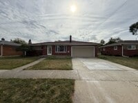 Building Photo - 8586 Helen St