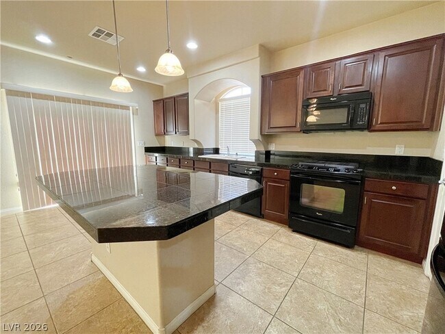 Building Photo - 10965 Pinion Woods Ct