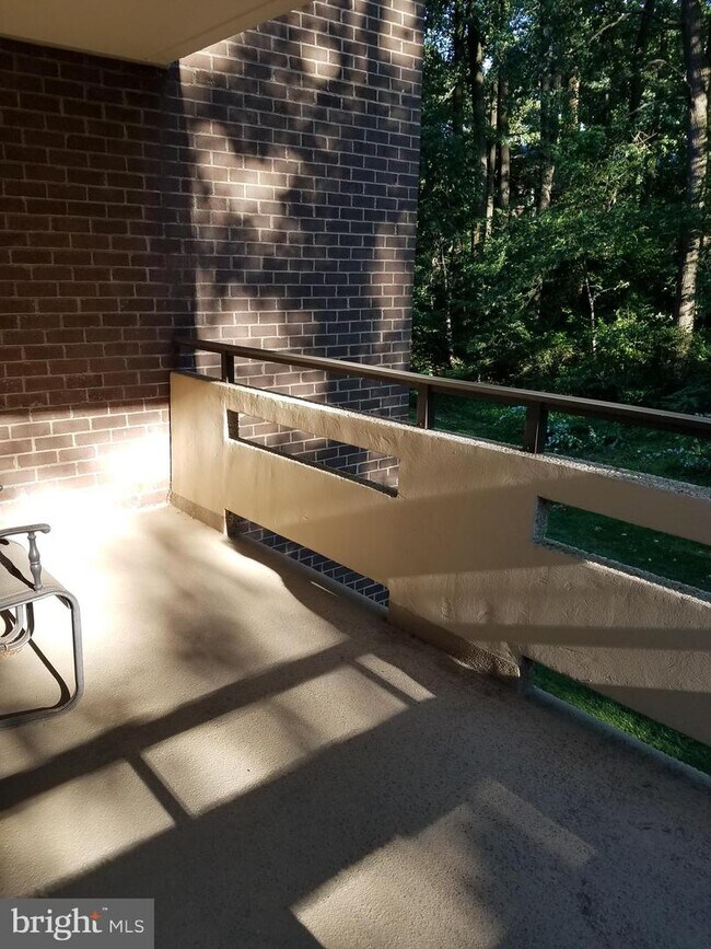 Building Photo - 1808 Old Meadow Rd