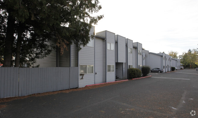 Building Photo - Newporter Apartments