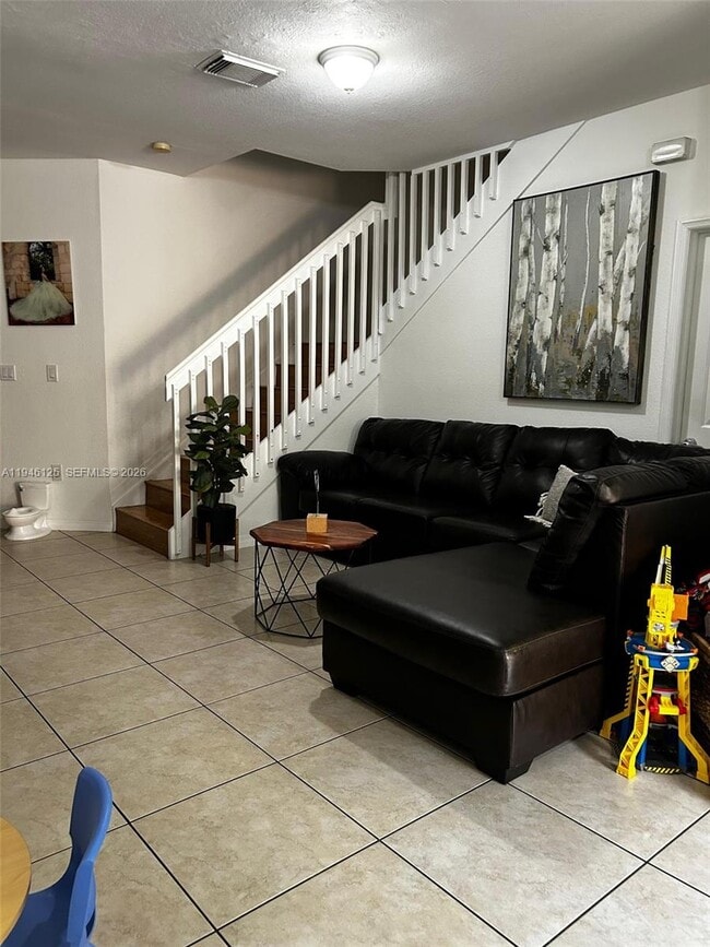 Building Photo - 10775 NW 83rd Terrace