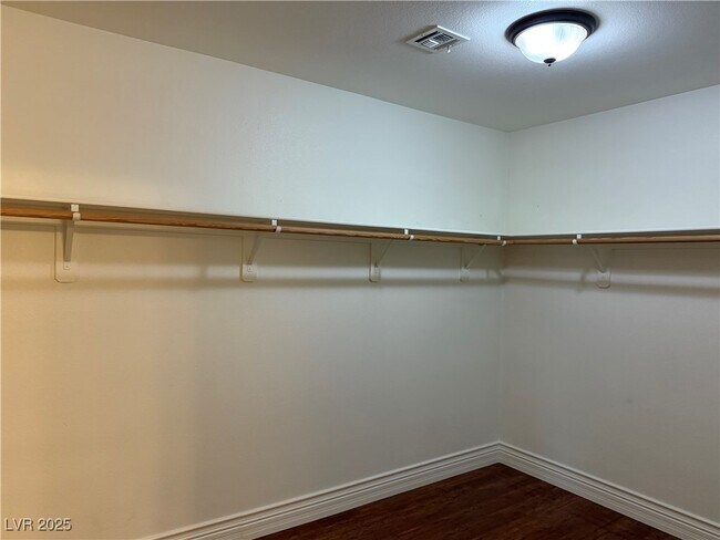 Building Photo - 406 1st on Dr