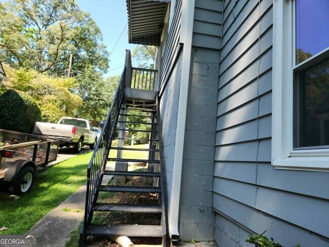 Building Photo - 1444 Blvd Lorraine SW