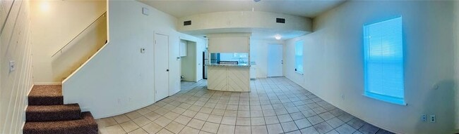 Building Photo - 1206 Tartan Ln