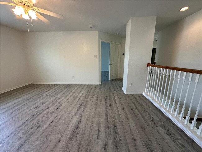 Building Photo - 2303 Ledgeway Ct