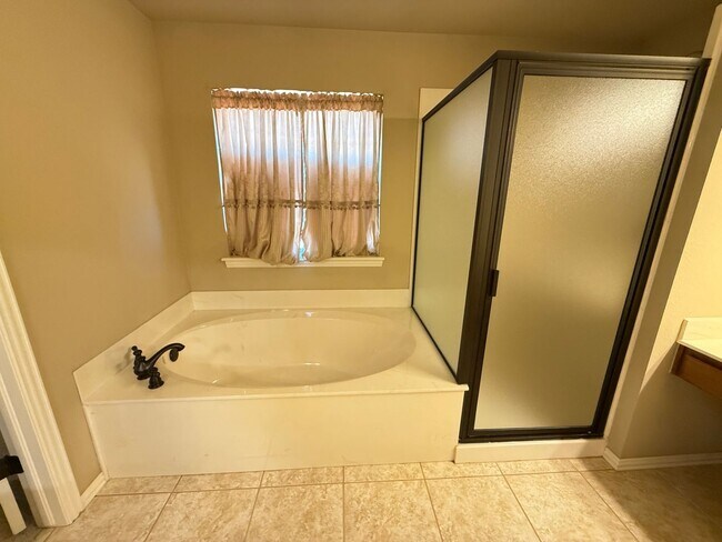 Building Photo - COMING SOON- 3 Bedroom With Whole House Generator, Bonus Room, Pet Friendly