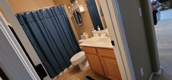 Building Photo - FURNISHED Single Family Home-RATE DISPLAYED IS FOR WINTER SEASON