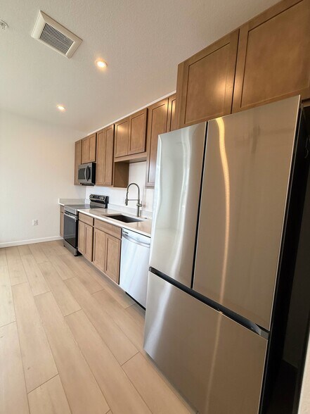 Building Photo - 1650 Sheridan Blvd