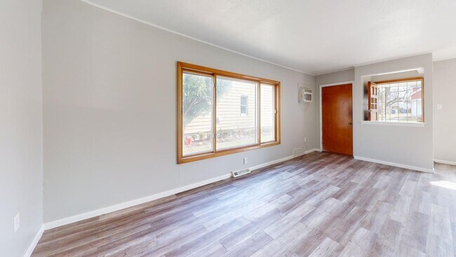 Building Photo - 7903 Jeffries Ave