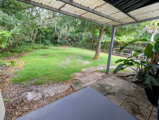 Building Photo - 1062 Orienta Ave